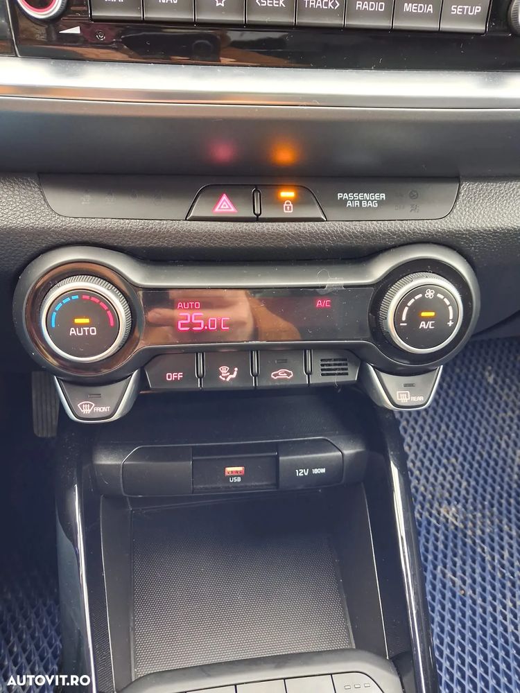 Kia Stonic 1.2 MPI 5MT Urban - 10