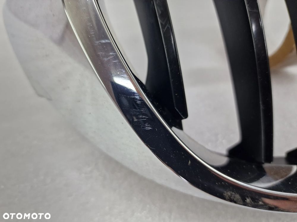 BMW 4 F32 / F33 / F36 SPORT 13- PRAWA NERKA / ATRAPA / GRILL PRZEDNI PRZÓD , NR 7294818 , NR AUKCJI GL569 - 3