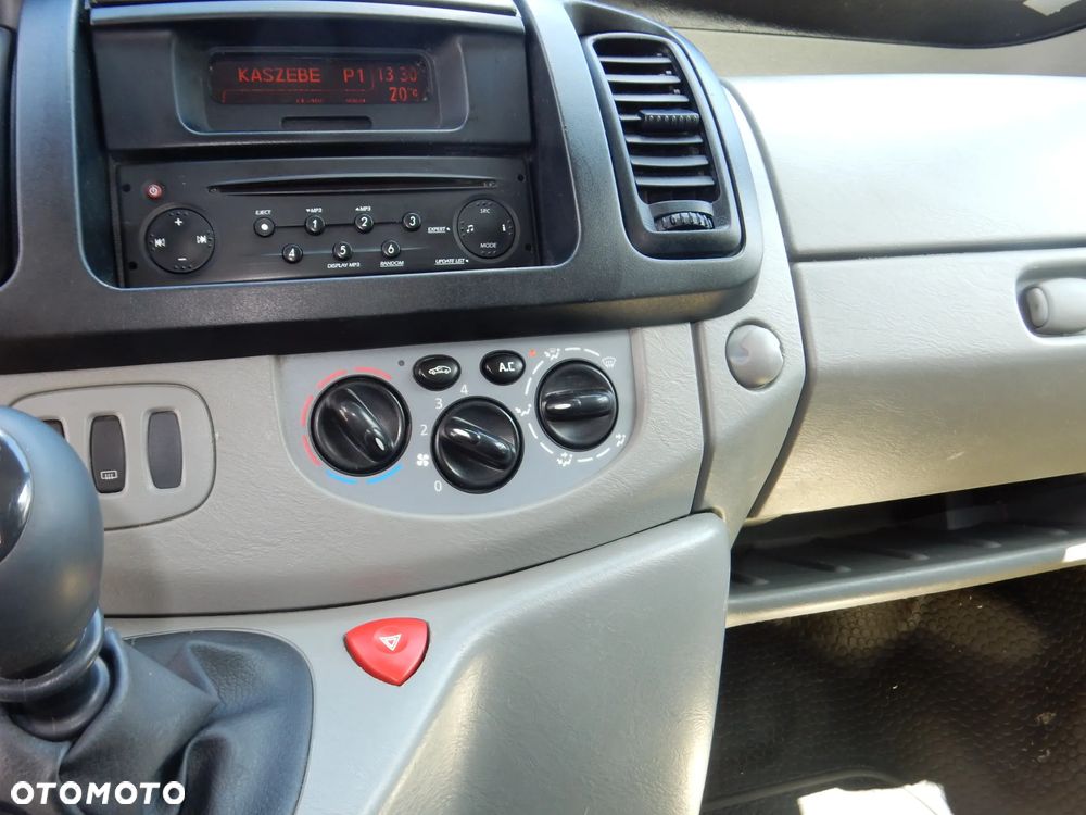 Opel Vivaro - 7