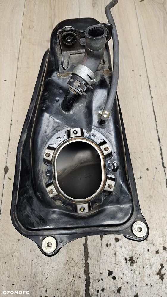 Pompa paliwa zbiornik bak przewód Honda ST1300 Pan European - 13