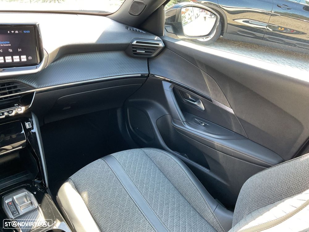 Peugeot 2008 1.2 PureTech Allure Pack - 35