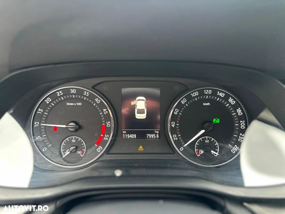 Skoda Octavia 2.0 TDI DSG Ambition - 14