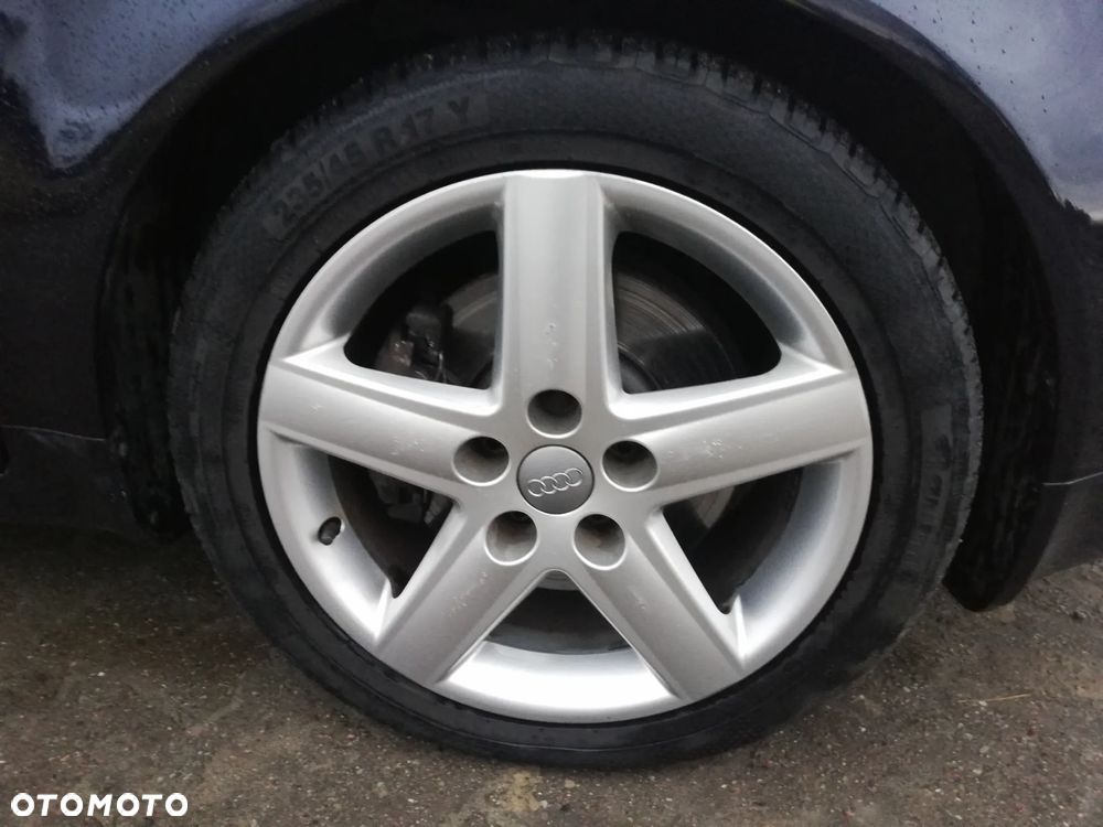 Audi A6 Avant 2.4 - 7