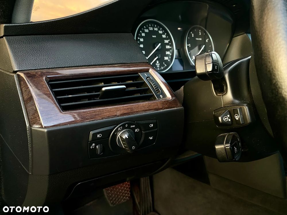 BMW Seria 5 535d - 12