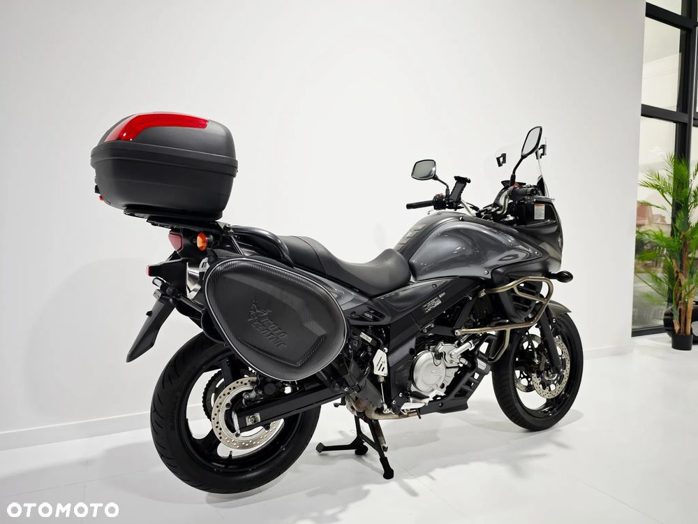 Suzuki V-STROM - 8