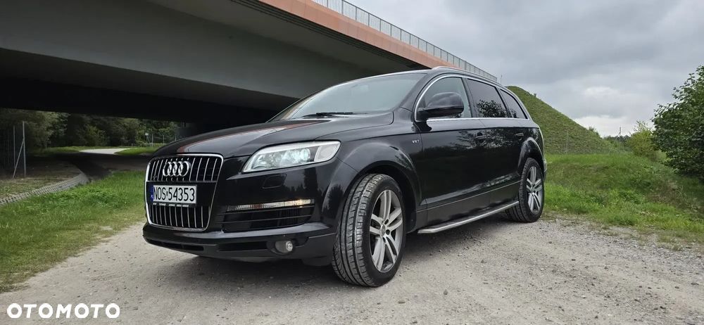 Audi Q7 - 1