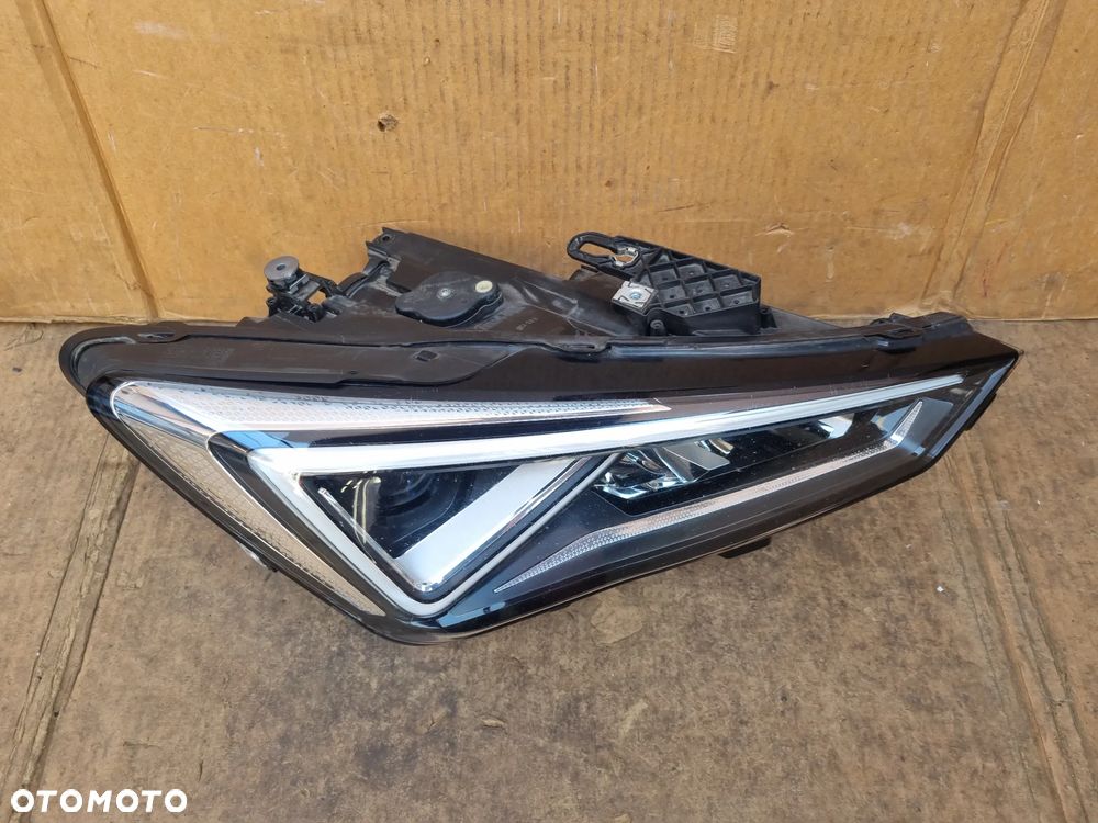 SEAT LEON IV 5FB LAMPA PRAWA FULL LED - 2
