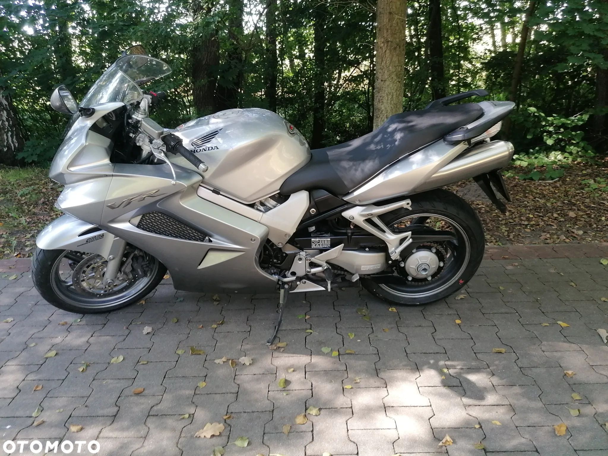 Honda VFR - 1