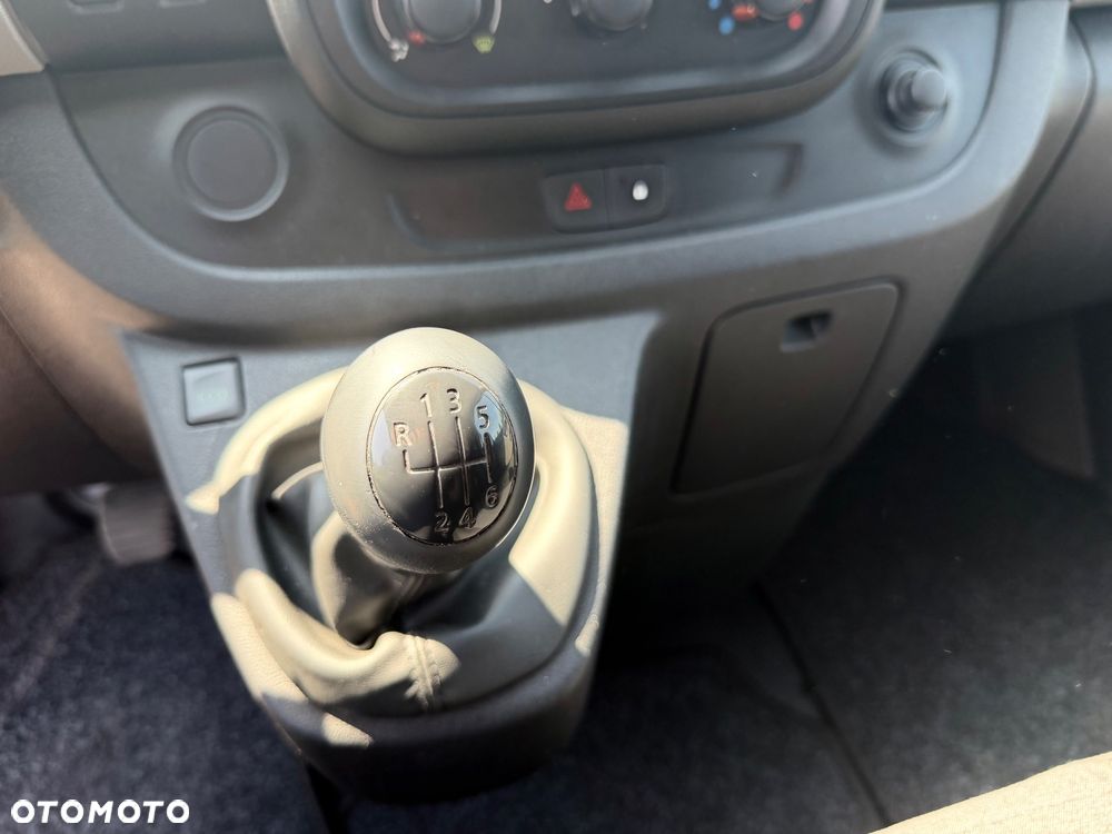 Renault Trafic L1H1 2,9t Pack Clim S&S - 17