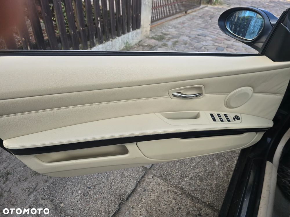 BMW Seria 3 320i Edition Exclusive - 11