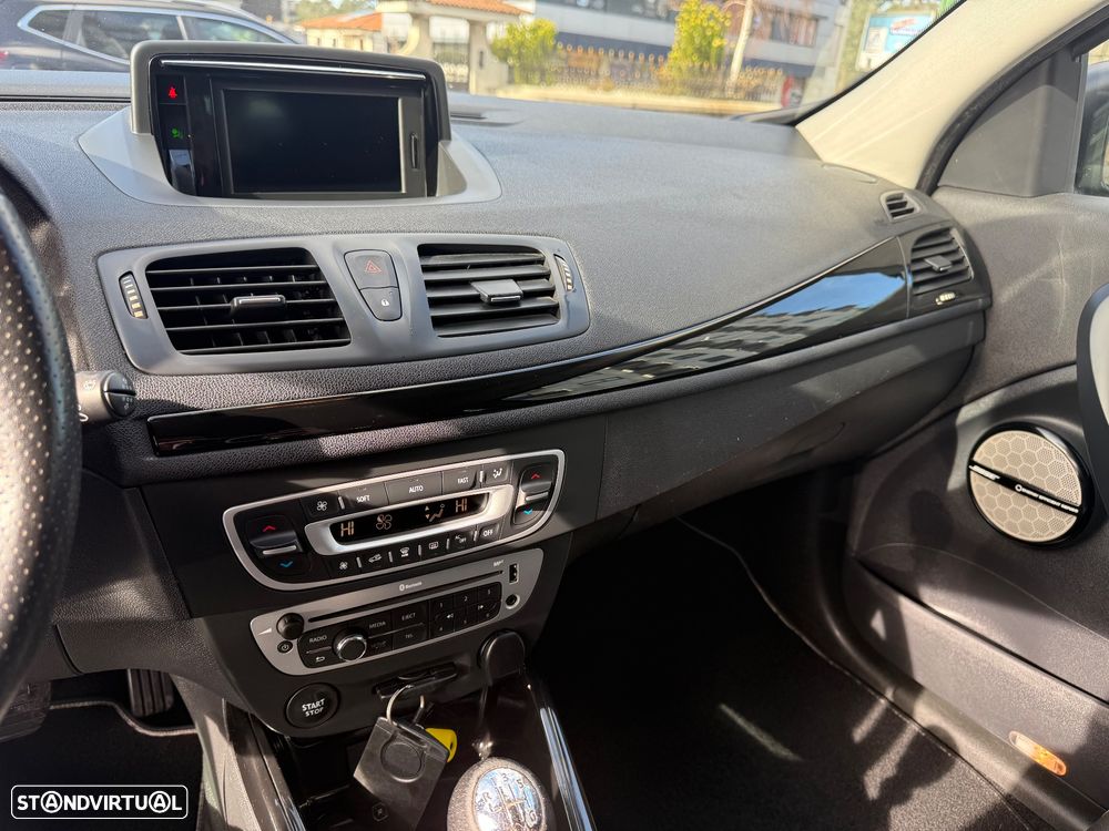 Renault Mégane Coupe 1.5 dCi Bose Edition SS - 21