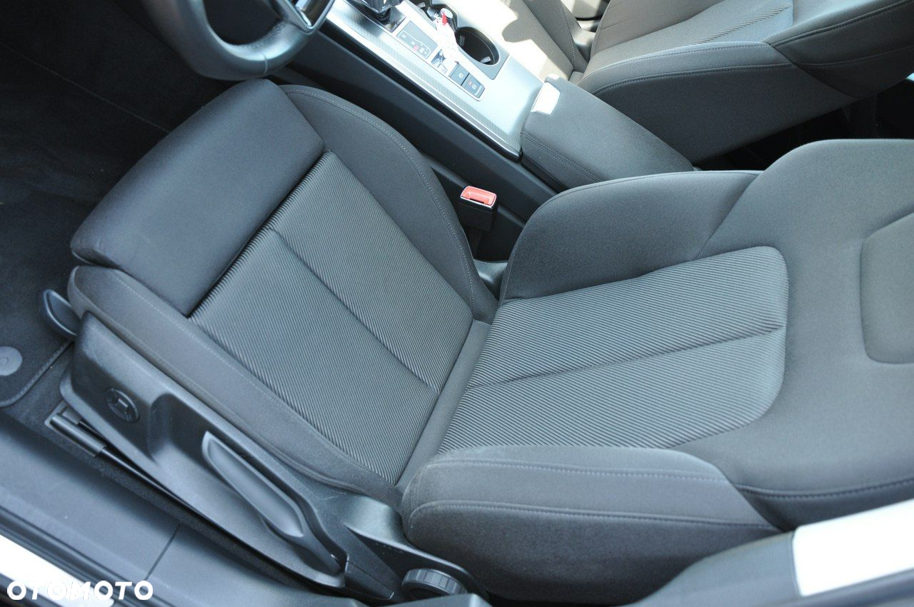 Audi A6 - 12