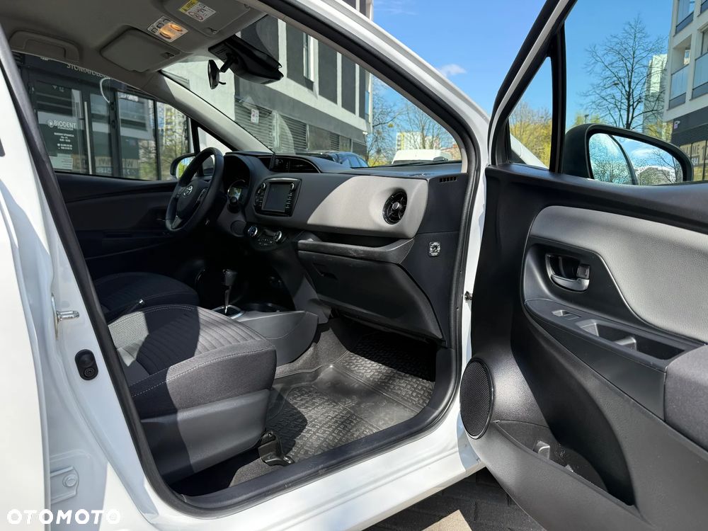 Toyota Yaris - 26