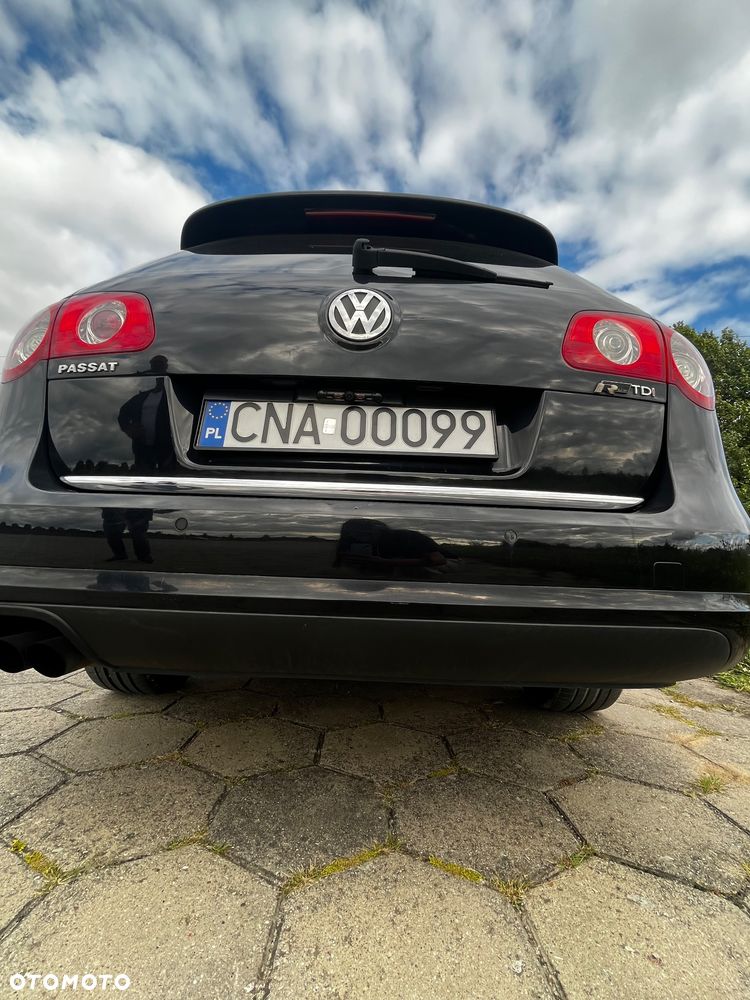 Volkswagen Passat 2.0 TDI DPF R-Line Edition - 13
