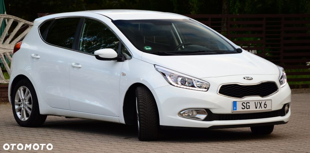 Kia Ceed - 9