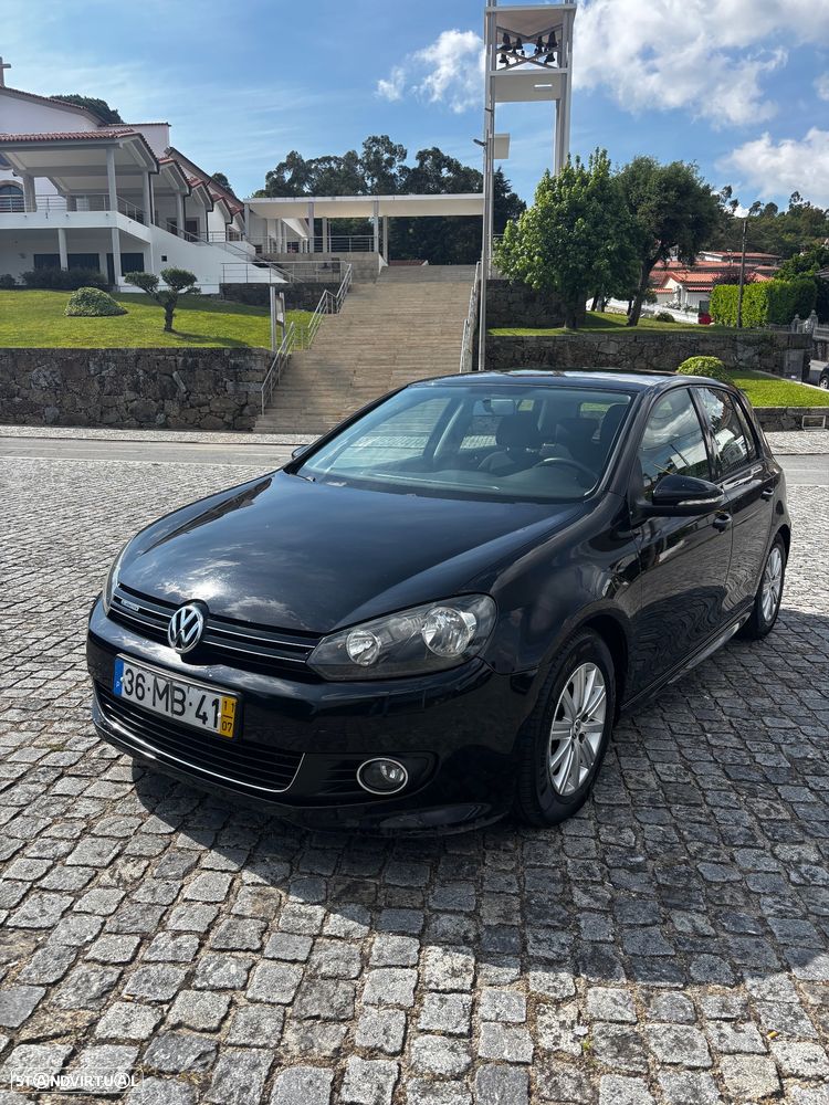 VW Golf 1.6 TDi Trendline BlueMotion - 1
