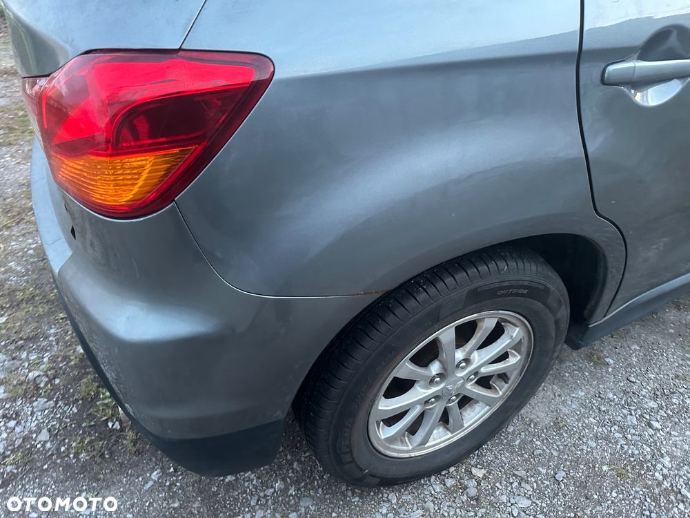 Mitsubishi ASX 1.8 DID Instyle 4WD AS&G - 17