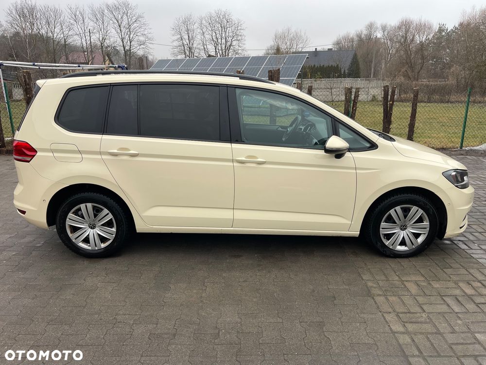 Volkswagen Touran 2.0 TDI SCR DSG Move - 4