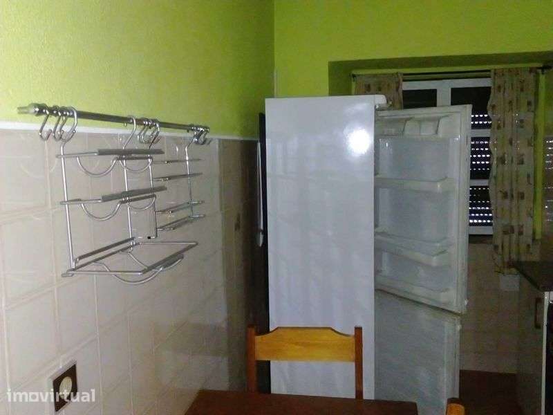 Apartamento T2 Arrenda se Seia, Guarda - Grande imagem: 3/11