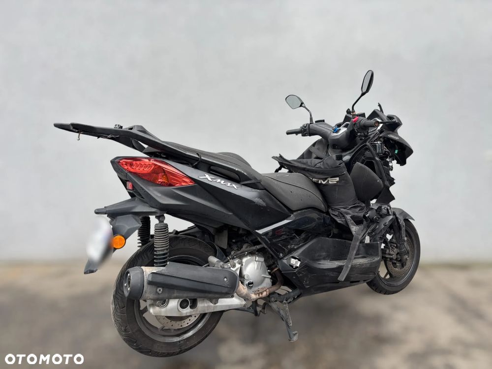 Yamaha X-max - 3