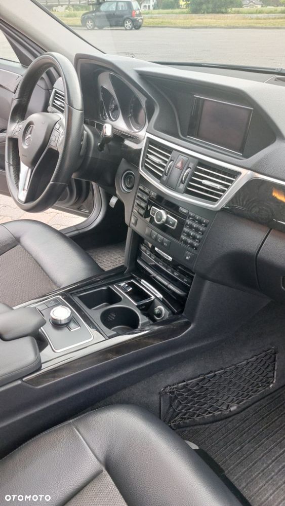 Mercedes-Benz Klasa E 200 CGI BlueEFFICIENCY 7G-TRONIC Avantgarde - 10