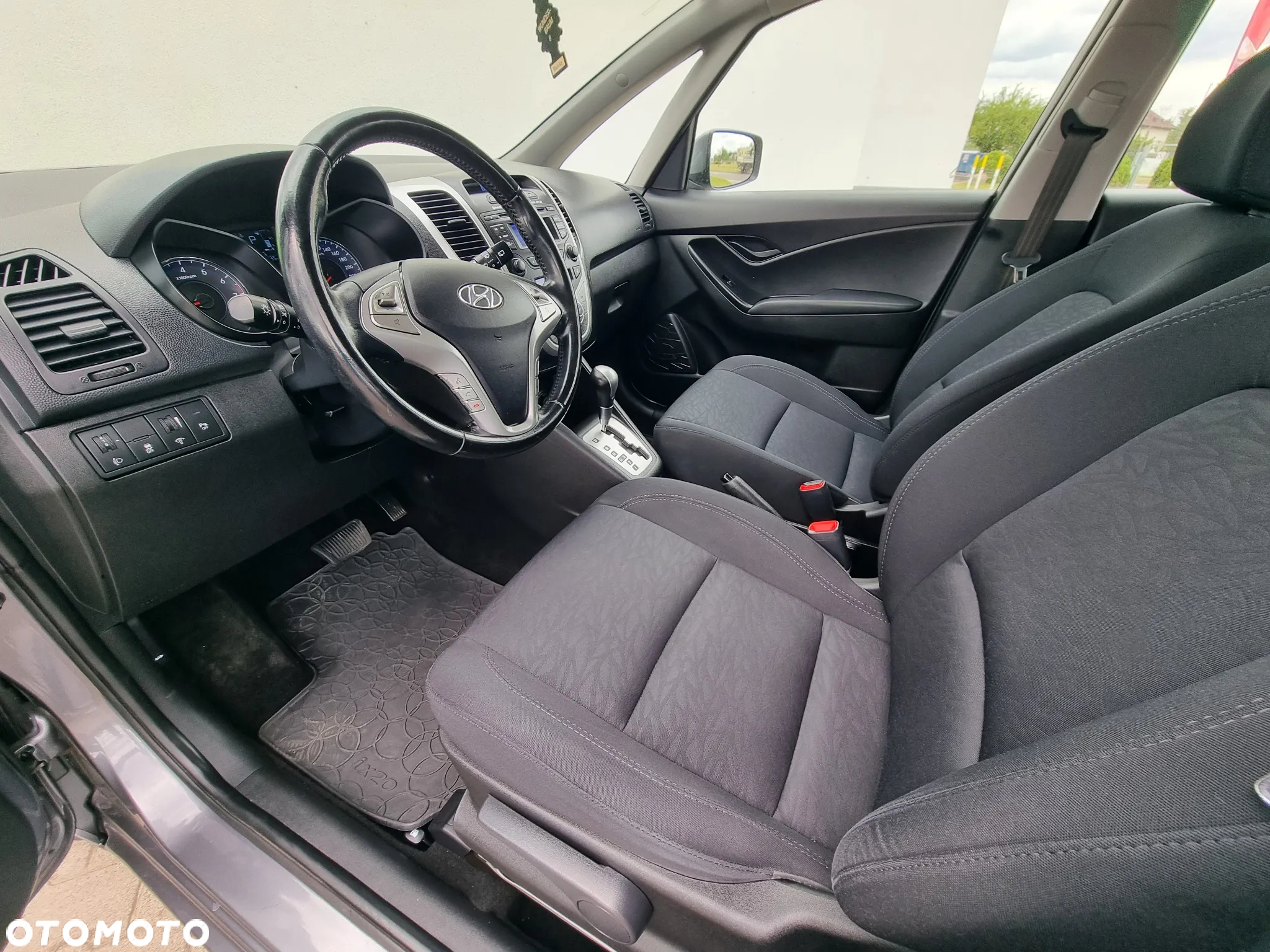 Hyundai ix20 - 13