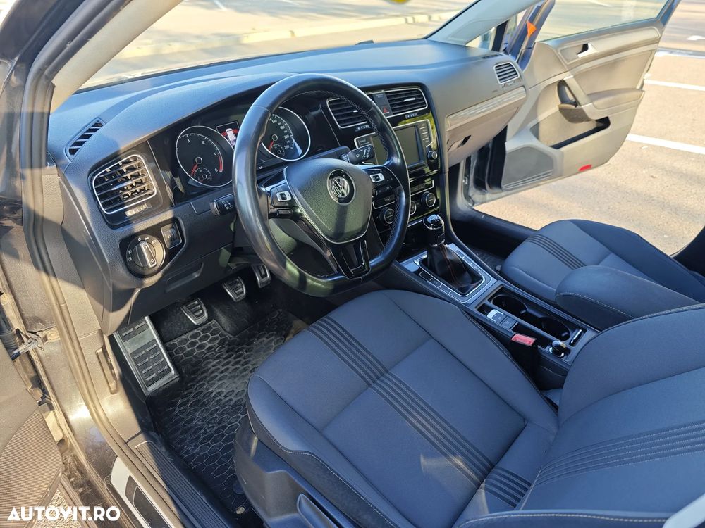 Volkswagen Golf 1.6 TDI BMT Comfortline - 11