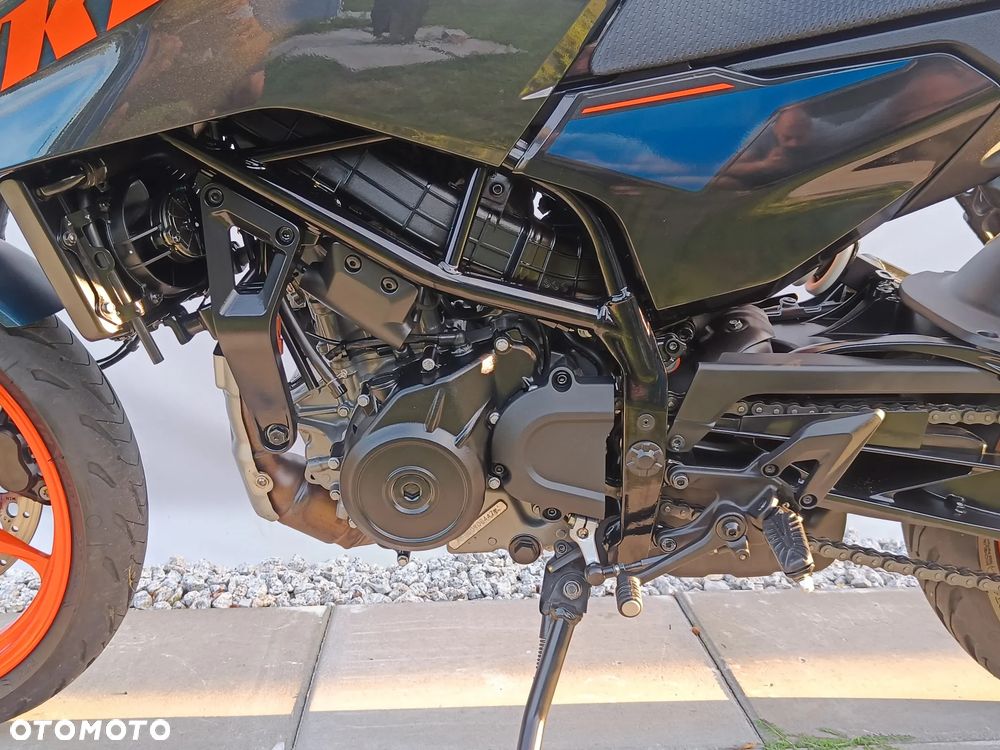 KTM Duke 125 - 19