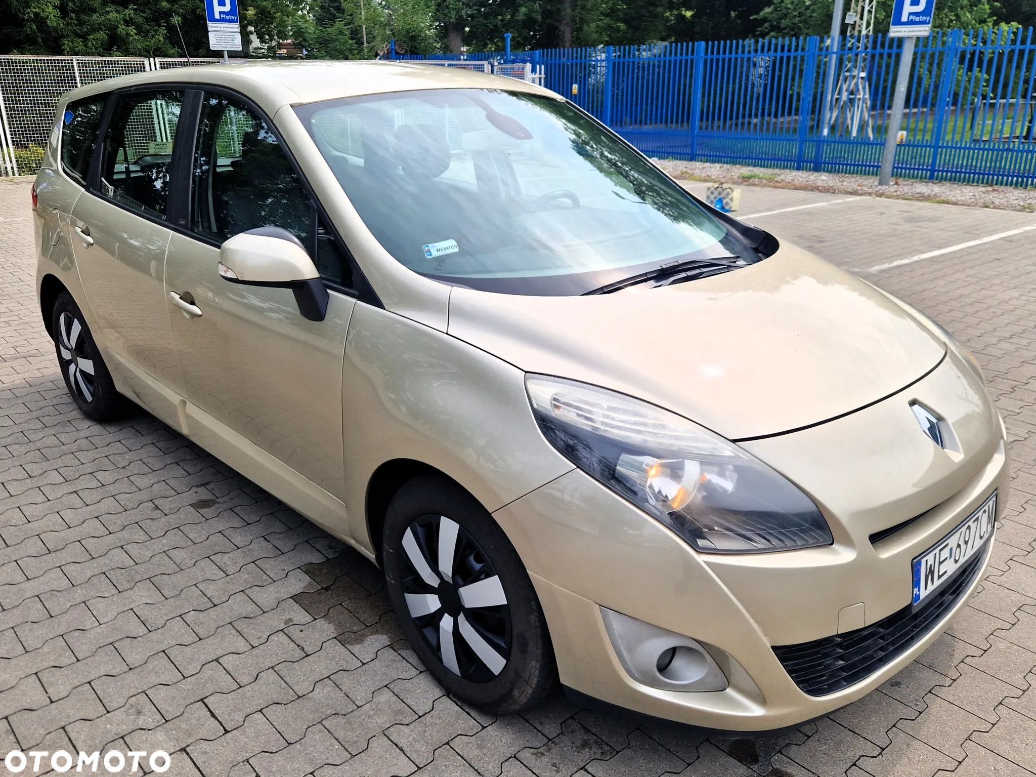 Renault Scenic - 1