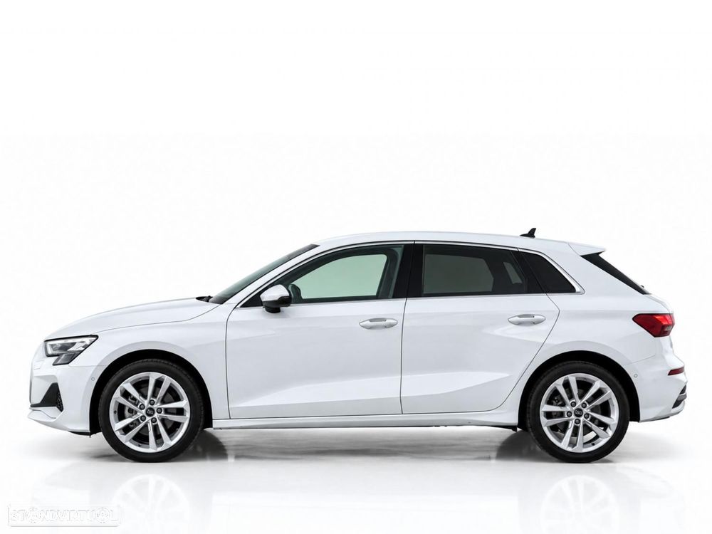 Audi A3 Sportback 30 TFSI Advanced S tronic - 4