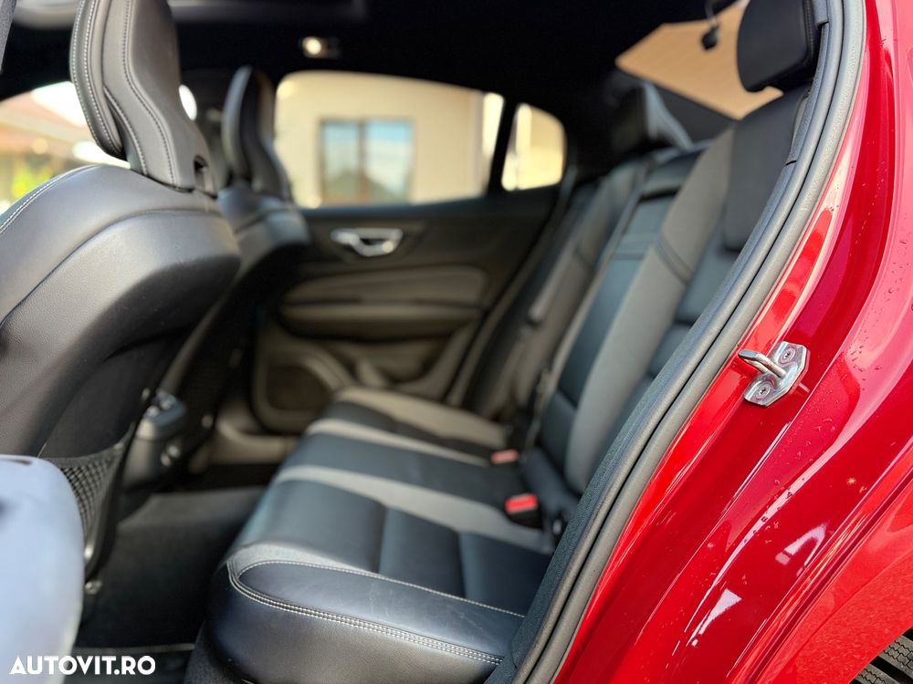 Volvo S60 T5 R-Design - 15