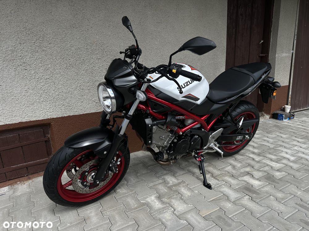 Suzuki SV - 23