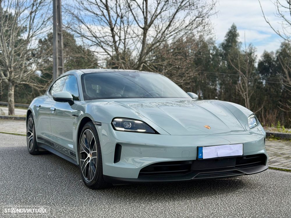 Porsche Taycan Sport Turismo bateria Performance Plus - 18