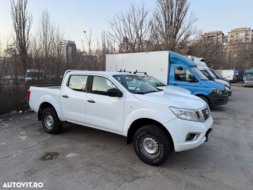 Nissan Navara 2.3 dCi Double Cab Acenta - 2