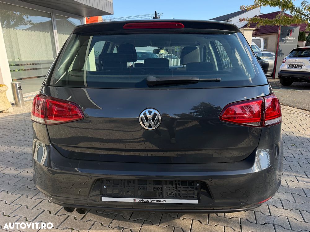 Volkswagen Golf 2.0 TDI SCR DSG Comfortline - 11