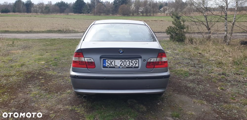 BMW Seria 3 318i - 7