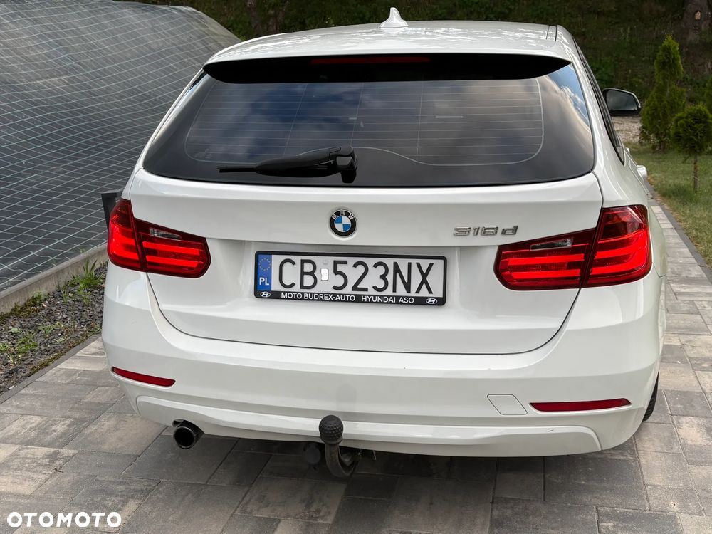 BMW Seria 3 318d Blue Performance Sport Line - 7