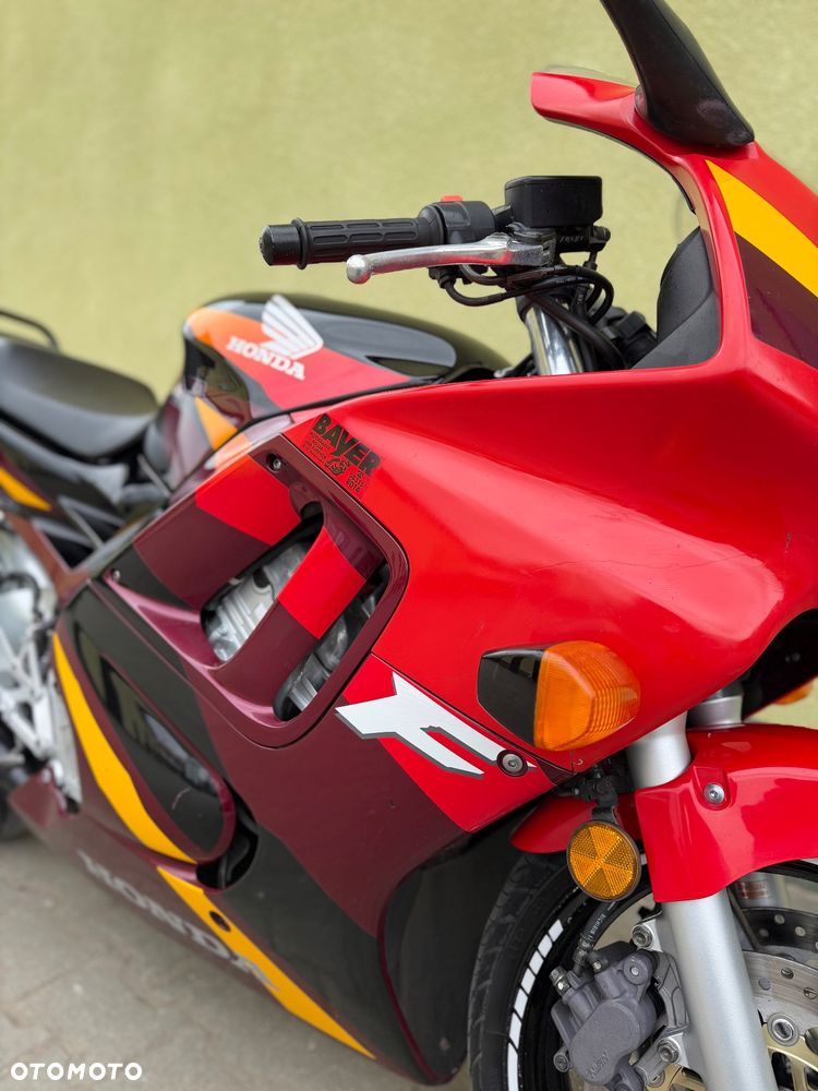 Honda CBR - 4