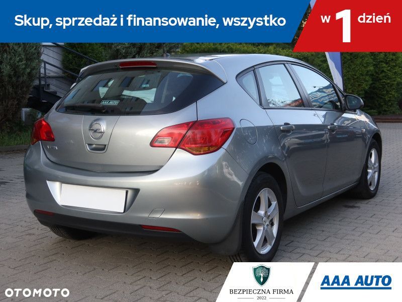 Opel Astra - 6