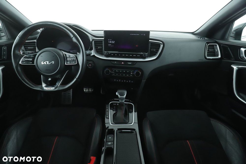 Kia ProCeed - 23