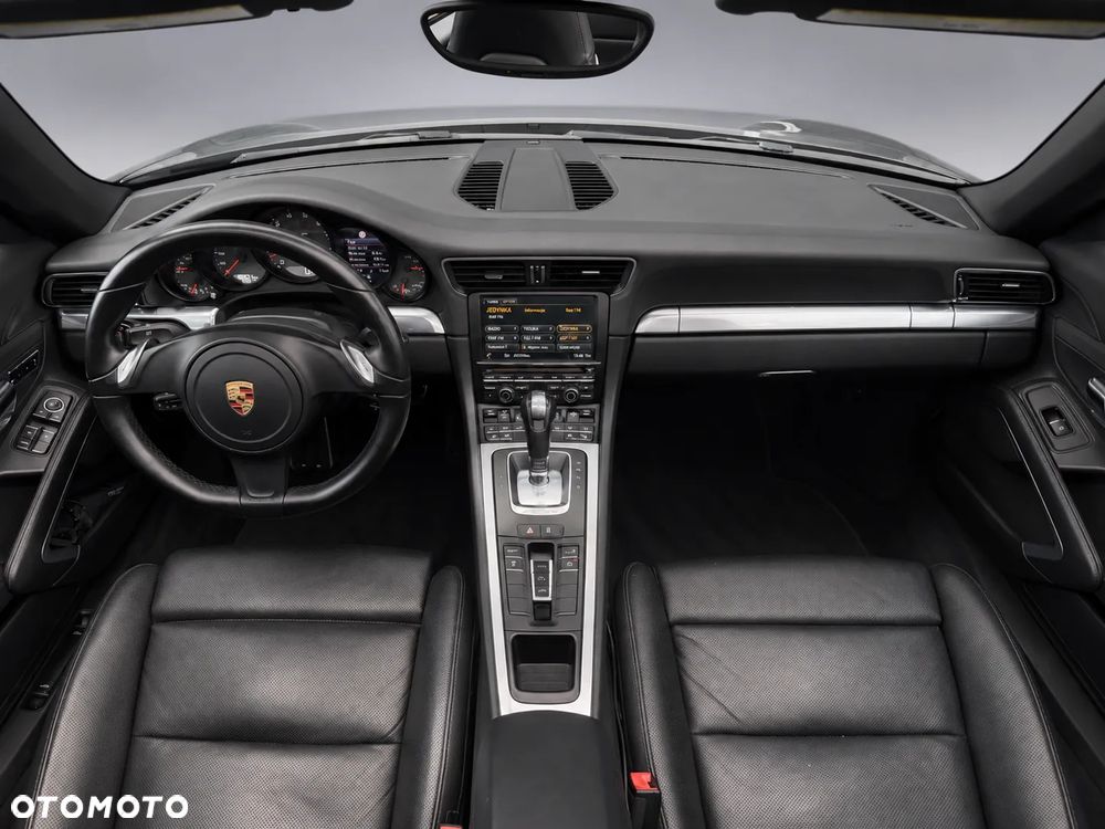 Porsche 911 Carrera PDK - 12