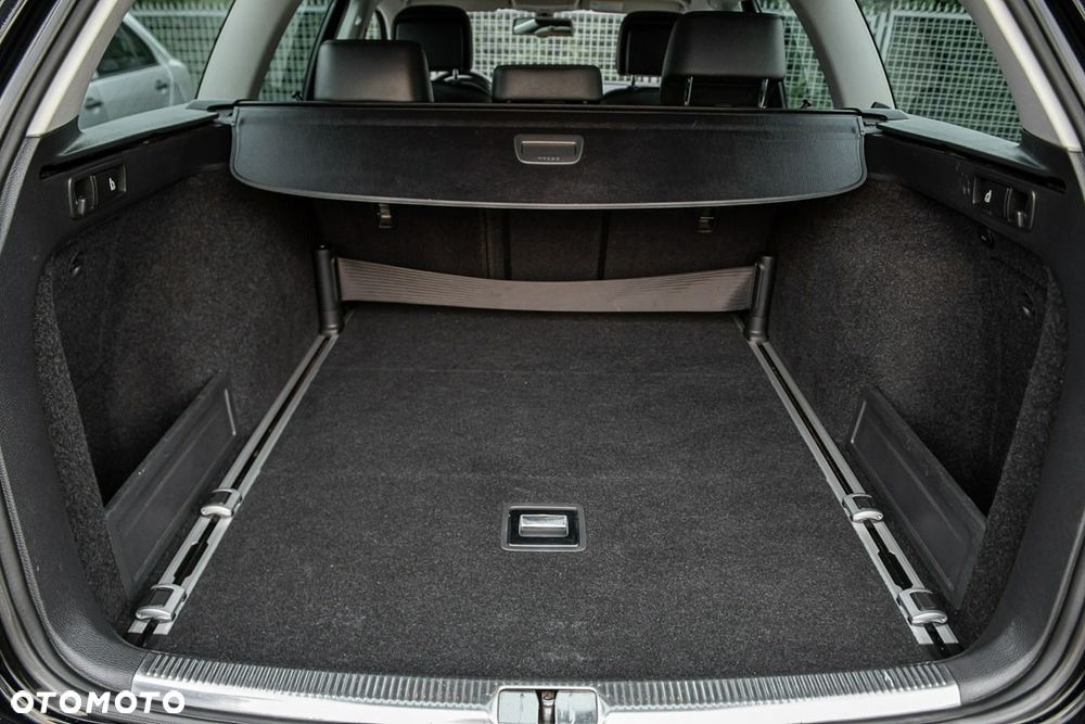 Volkswagen Passat - 29