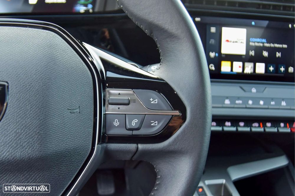 Peugeot 408 1.2 Hybrid Allure e-DCS6 - 22