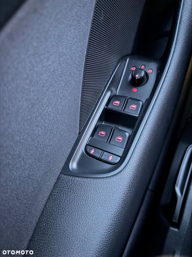 Audi A3 Sportback 1.4 TFSI Ambiente - 12