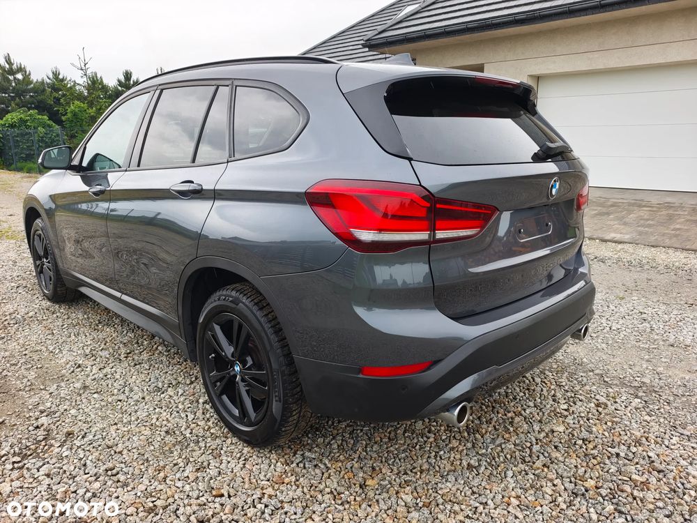 BMW X1 sDrive20i Advantage - 3
