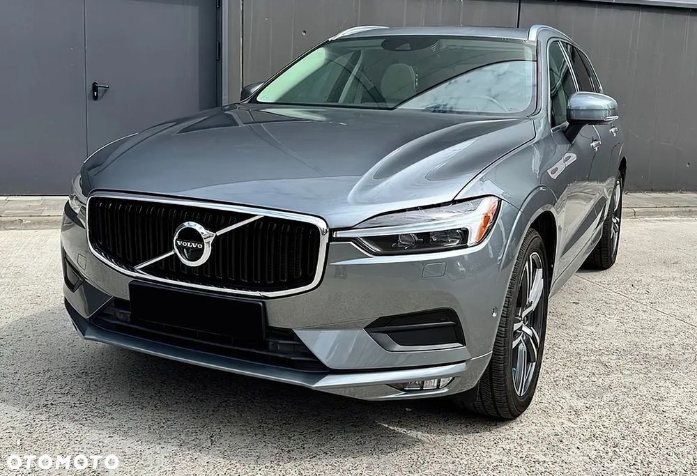 Volvo XC 60 T5 AWD Momentum - 2