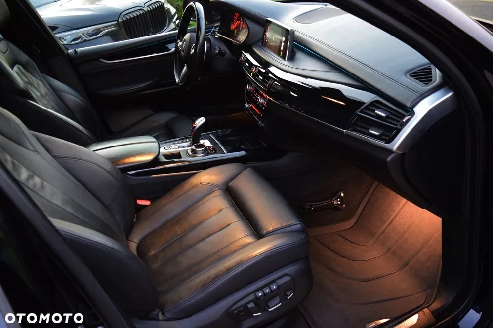 BMW X5 M M50d - 15