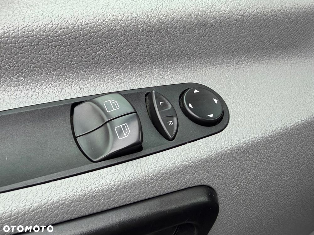 Volkswagen CRAFTER - 16