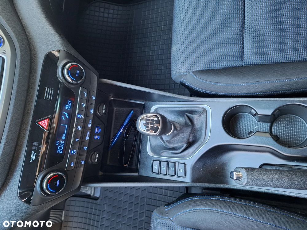 Hyundai Tucson 2.0 CRDi 2WD Trend - 16