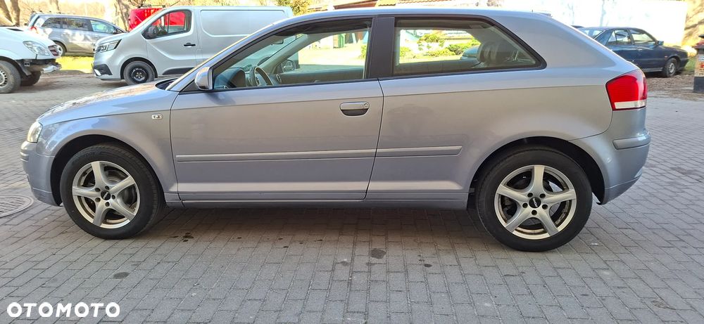 Audi A3 3-drzwiowe 1.6 Ambiente - 3